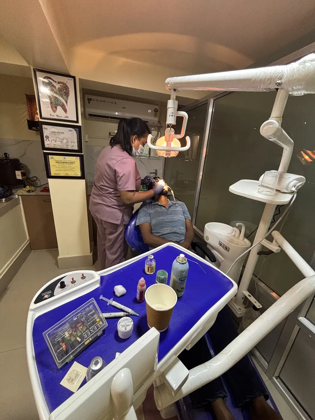 Dental care facility inside Chikitsaa Multispeciality Clinic